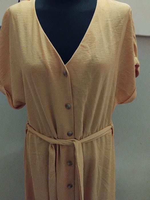 Sukienka dłuższą midi szmizjerka L 40 na guziki pasek luźna