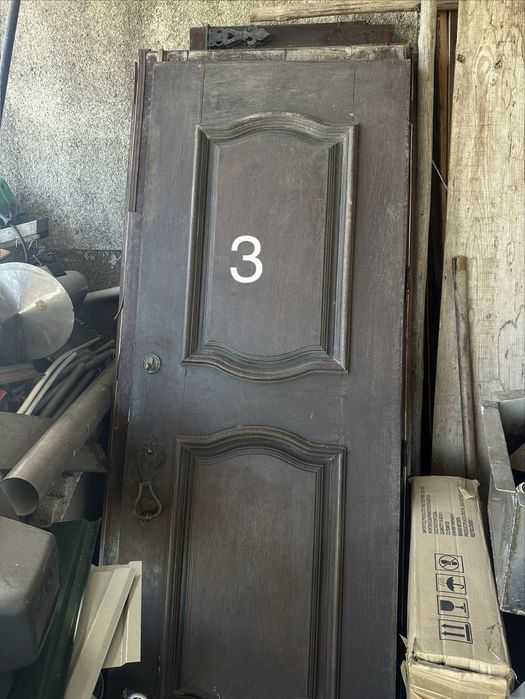 Portas e Janelas de madeira