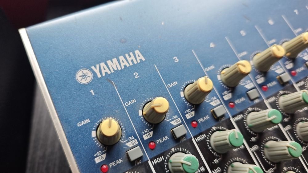 Mesa mistura Yamaha MG16/6 fx