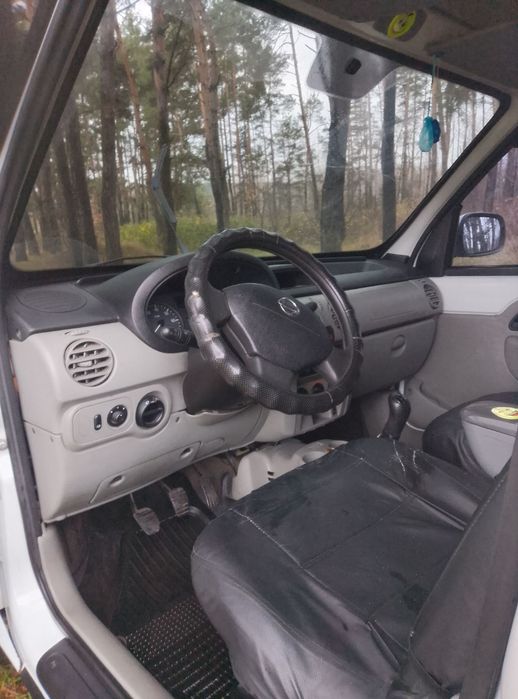 Продам Нісан Кубістар