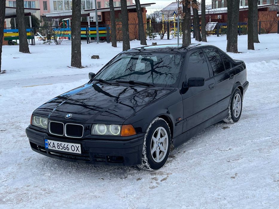Продам BMW E36 1996р sedan 1.8