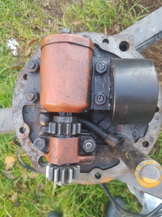 Pompa pokrywa hydrauliczna c360 ursus zetor