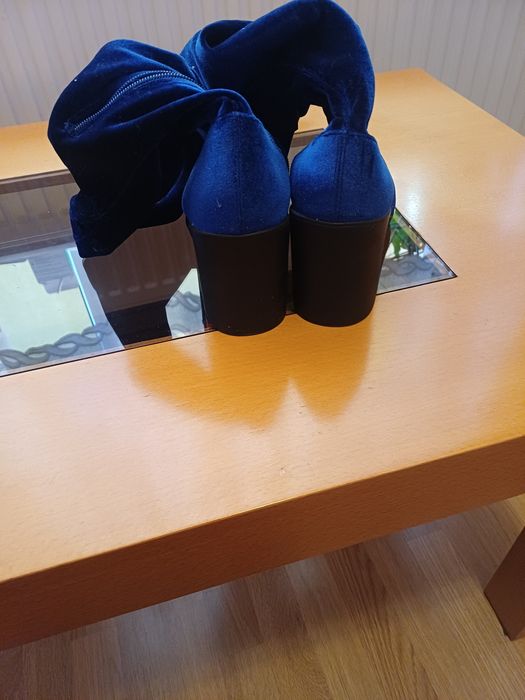 Buty zamszowe wysokie koty nowe