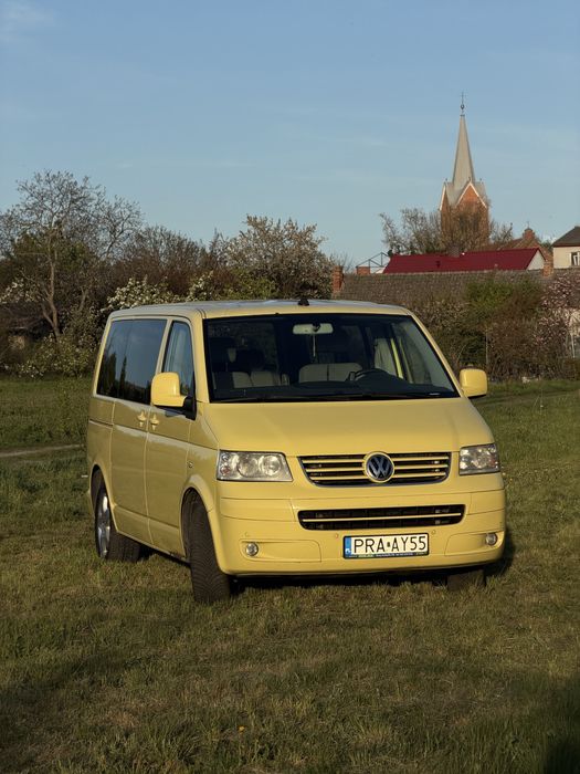 Volkswagen Multivan T5 2004 rok