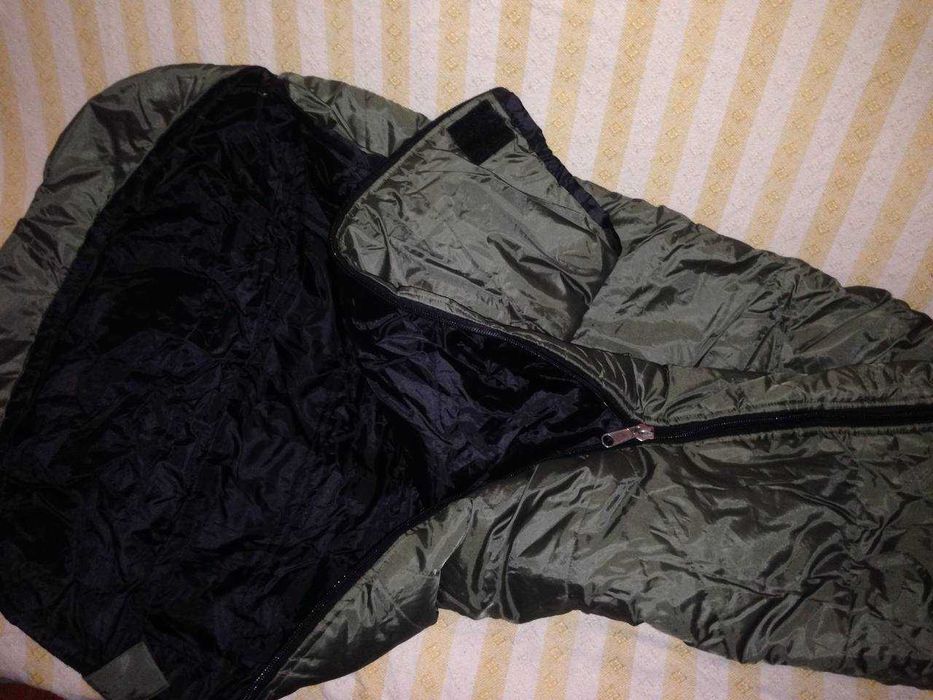 Зимний спальный мешок THE NORTH FACE в отличном состоянии