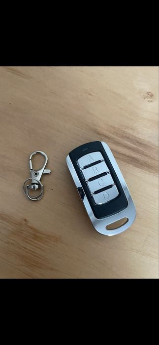 Nowy pilot samokopiujący uniwersalny do bram wjazdowych