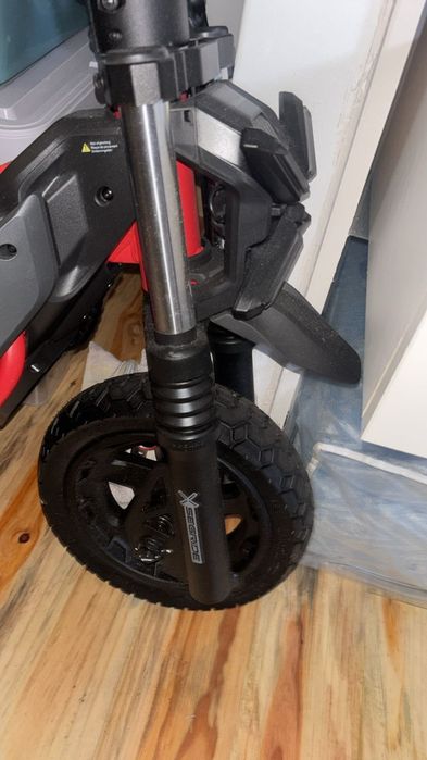 Trotinete Segway-Ninebot ZT3