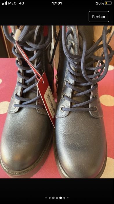 Botas novas com etiqueta