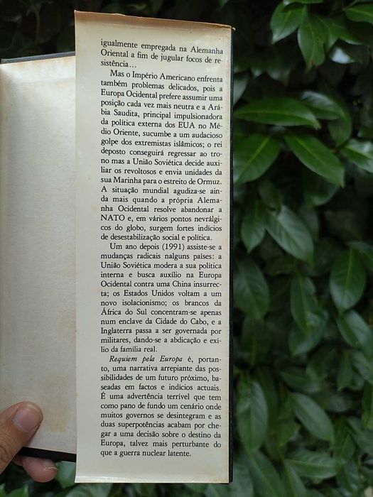 Requiem pela Europa (John Simpson)