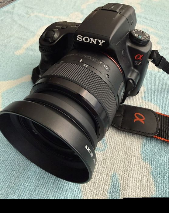 Sony Alpha A37- Extra Stan.