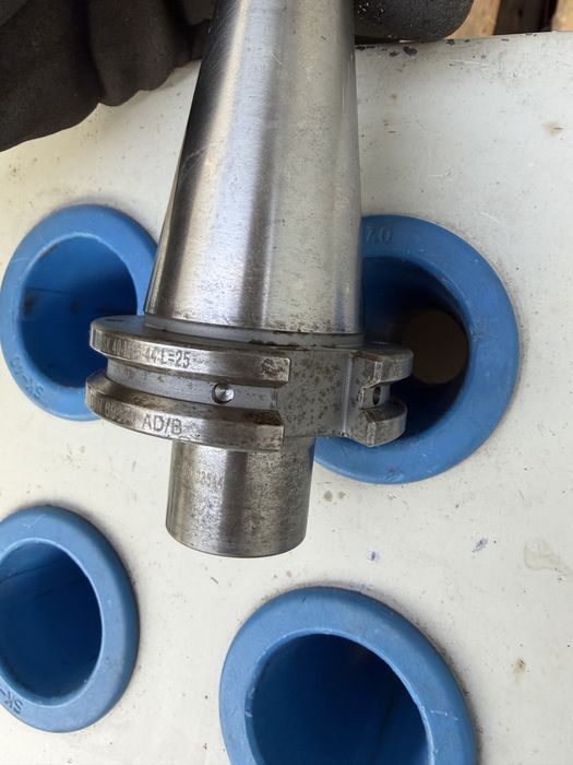 Uchwyt, Oprawka frezarska SK40 M16 44 L E25