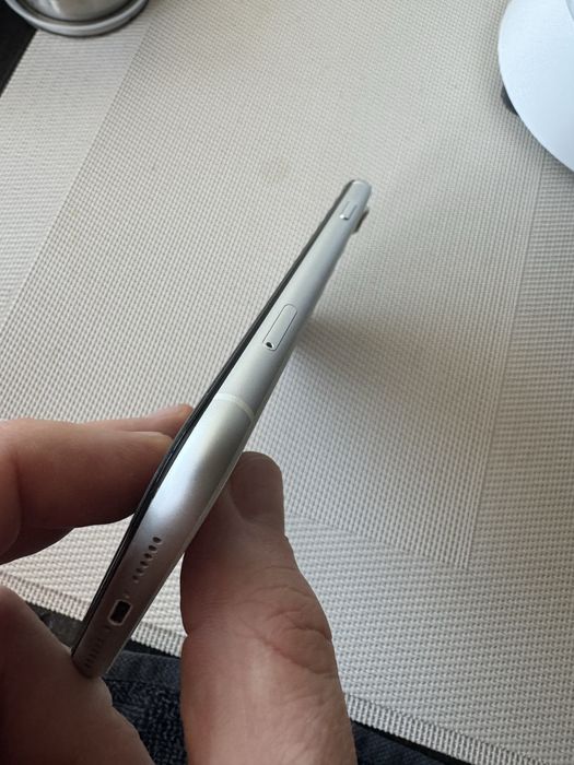 Iphone XR 64gb білий