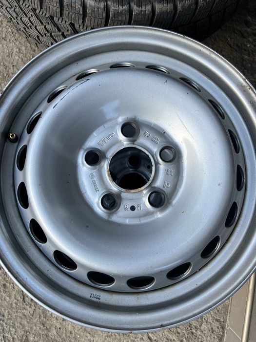 Продам колеса зима 2025