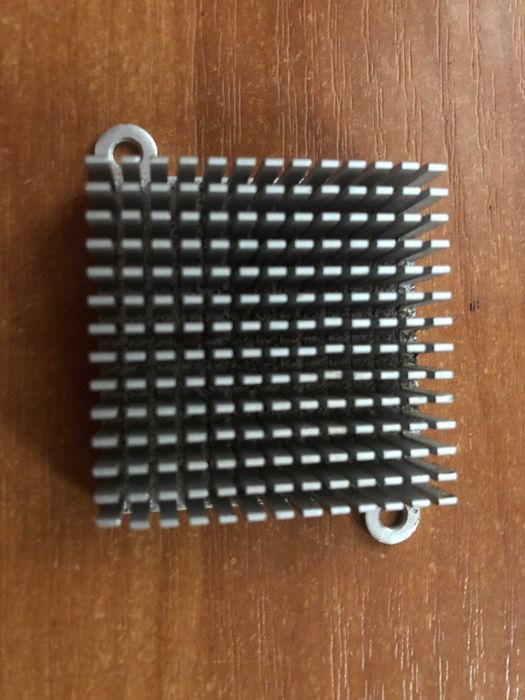 Radiator chłodzący 37,5x38,2x11,5 mm, chłodzenie iskrownika IS-19