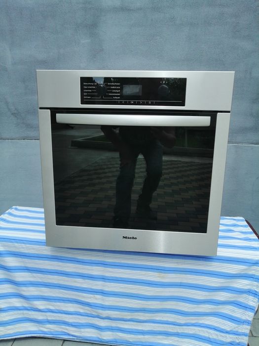 Духовий шкаф MIеle  H 5144B