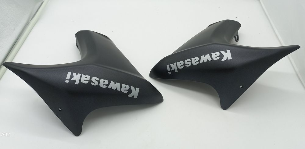 Kawasaki er6n bok boczek owiewka L P