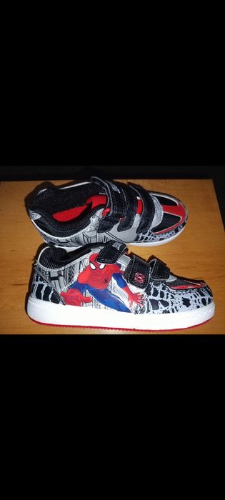 Buty dla chłopca 26