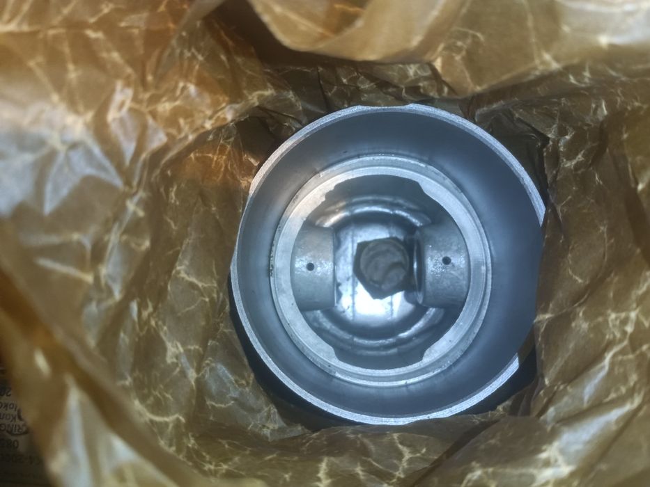 Поршневая група москвич 1.7 узами 3317