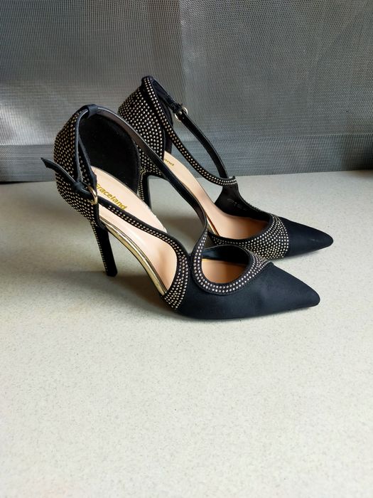 Szpilki czółenka Graceland 39