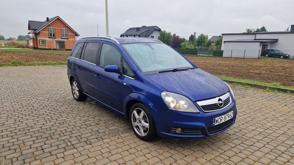 Opel zafira 1.9cdti  klima 2005r