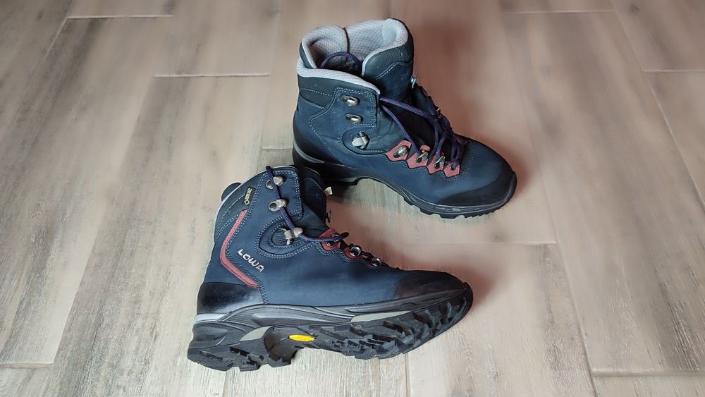 Тренінгові черевики Lowa Mauria GTX