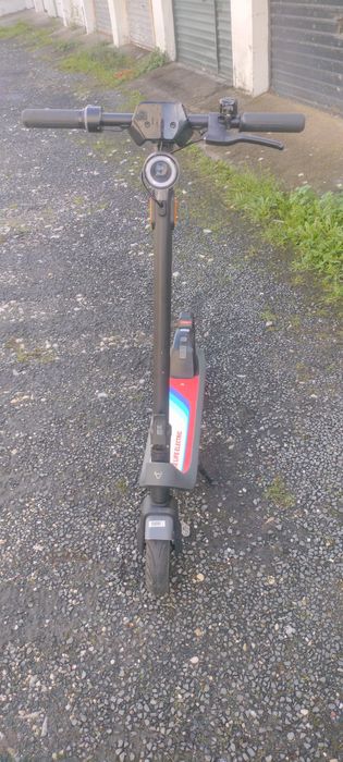 Terotinete electrica NIU