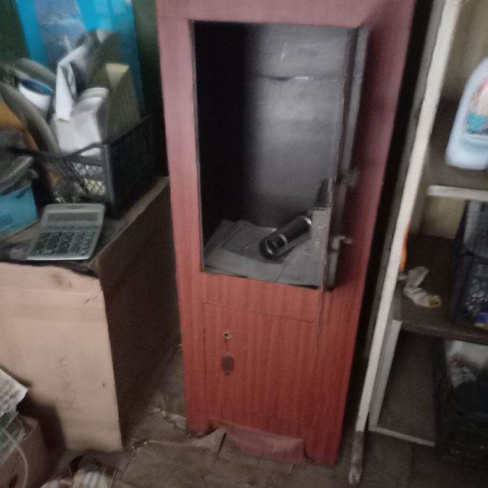 Сейф металевий 450×400×1200