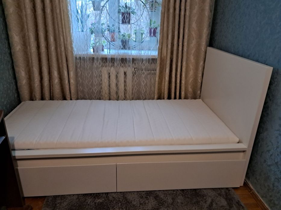 Продам детскую кровать 90 × 190