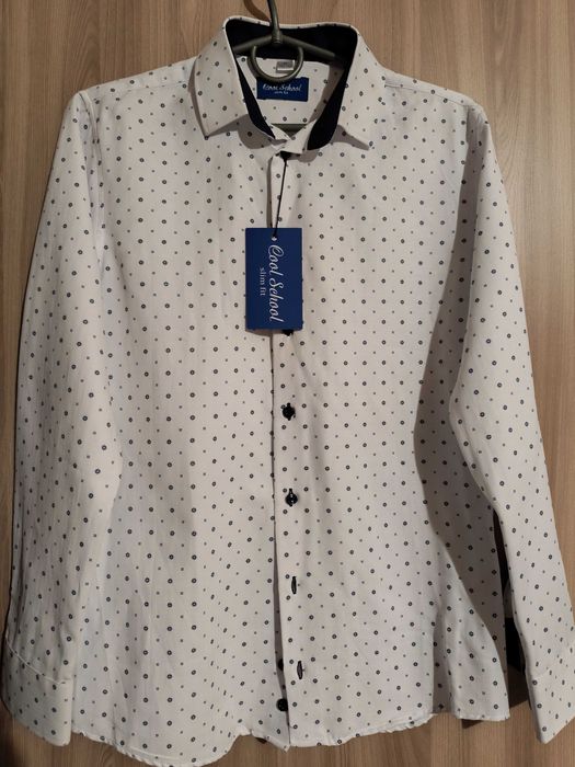 Продам рубашку на хлопчика, р.34