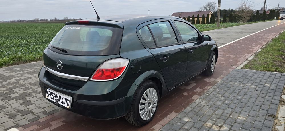 Opel Astra lll 1.6 LPG 2005r, klima 5 drzwi