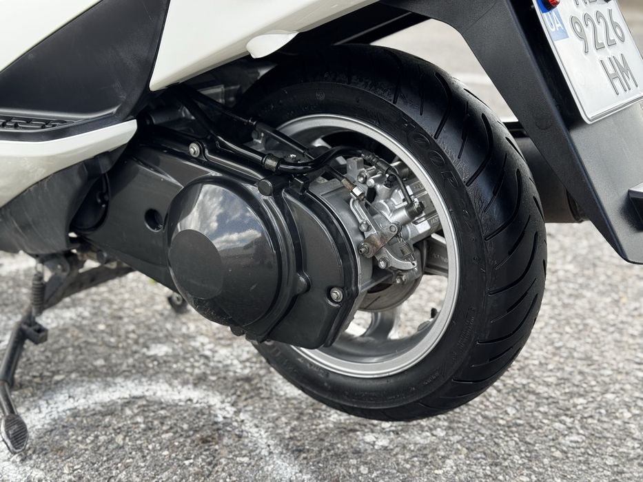 Продам  Максі скутер Suzuki Sky Weve 250 стан ідеаал, Можливий обмін на авто з моєю чи вашою доплаттю