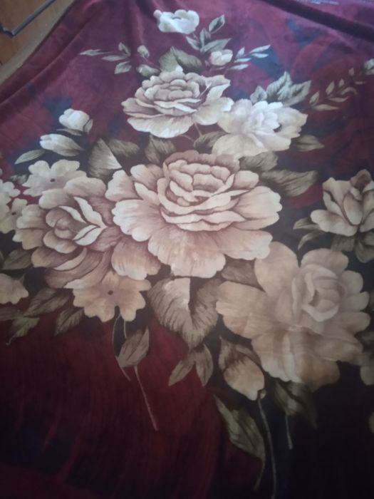 Продам плед в хорошем состоянии.