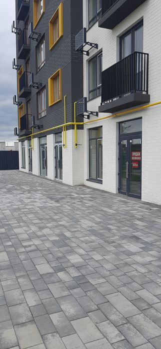 Здам в оренду (або продам)фасадне приміщення в жк Молодість(Ірпінь)