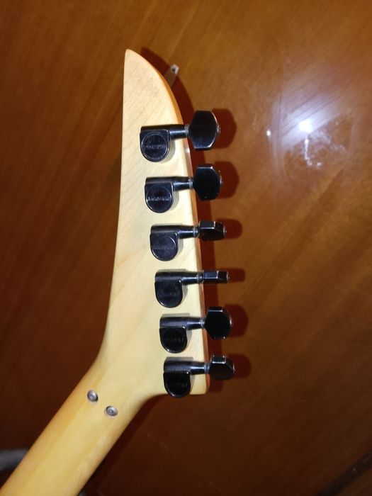 Gitara elektryczna Kramer Striker 100 ST.
