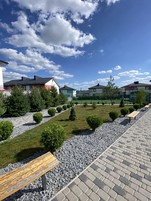 Продаж котеджу з ремонтом , міські комунікації