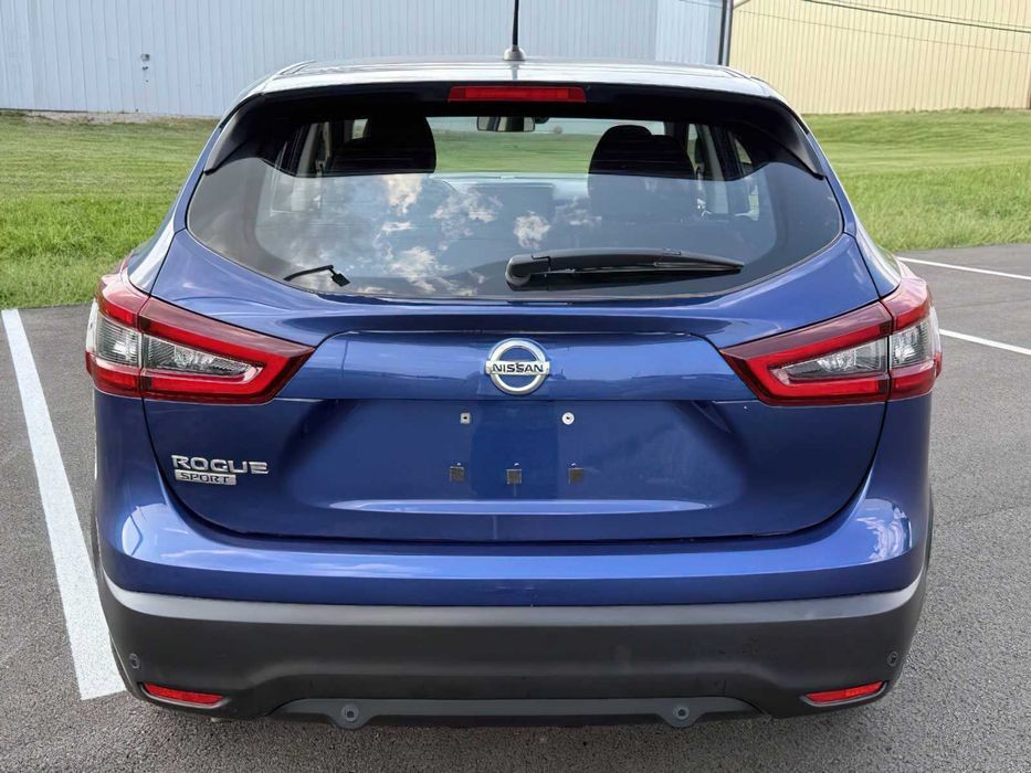 Nissan Rogue Sport S      2022