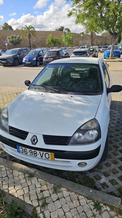 Renault Clio 2003