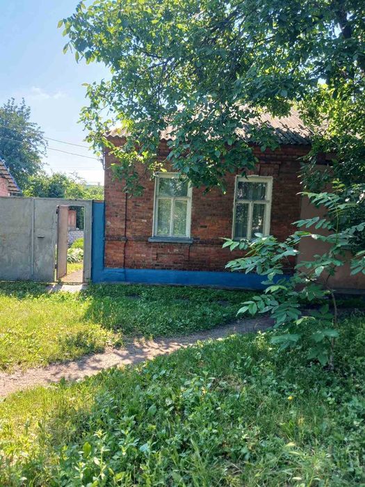 Продам 1/2 дома метро Спортивная