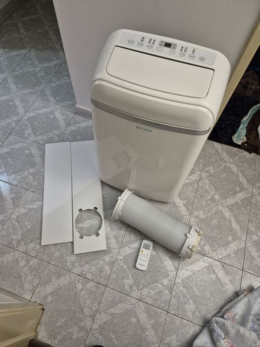 Ar Condicionado Portátil BECKEN BAC4255 (23 m² - 12000 BTU - Branco)