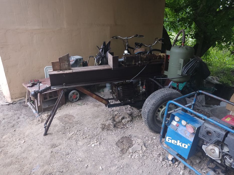 Дровокол гидравлический