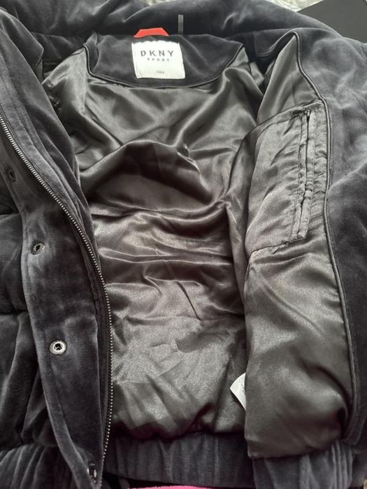Курточка пуфер DKNY
