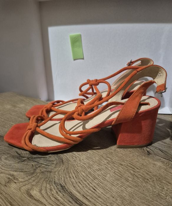 Босоніжки помаранчеві Topshop