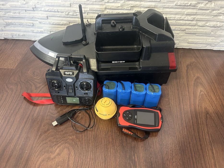 Łódka zanętowa Flytec v020