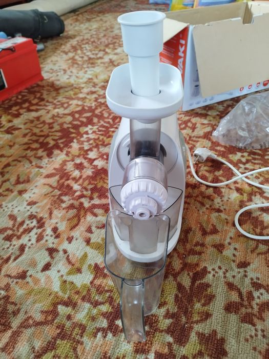 Соковижималка  шнекова shivaki sje 8311