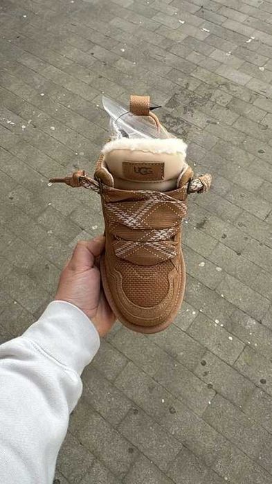 UGG Lowmel Chestnut r.38