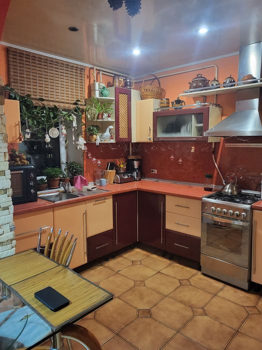 ПРОДАМ 3-Х КІМ.Р-н(Гастело)