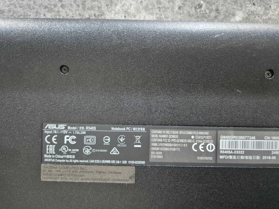 Laptop ASUS R540S