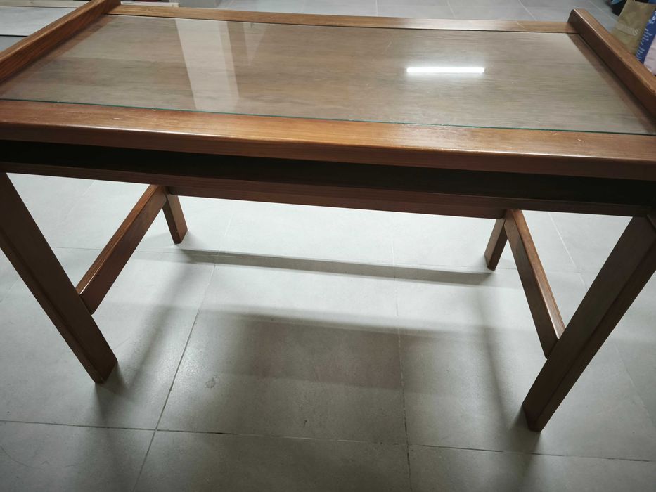 Secretaria madeira maciça
