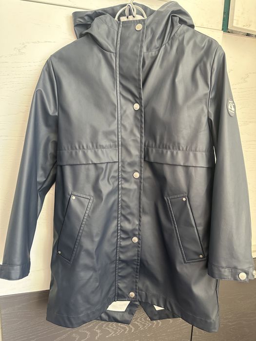 Плащ , дождевик ZARA на девочку 9 лет , рост 134см