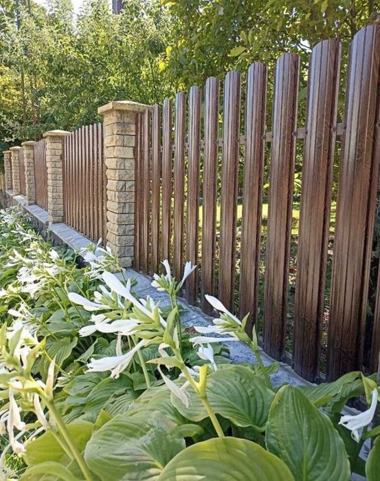 Продам 2 поверховий будинок біля лісу 4374